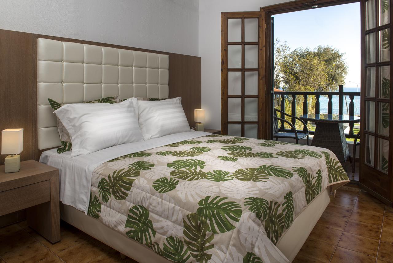 Georgalas Sun Beach Rooms Nea Kallikrateia Exterior photo
