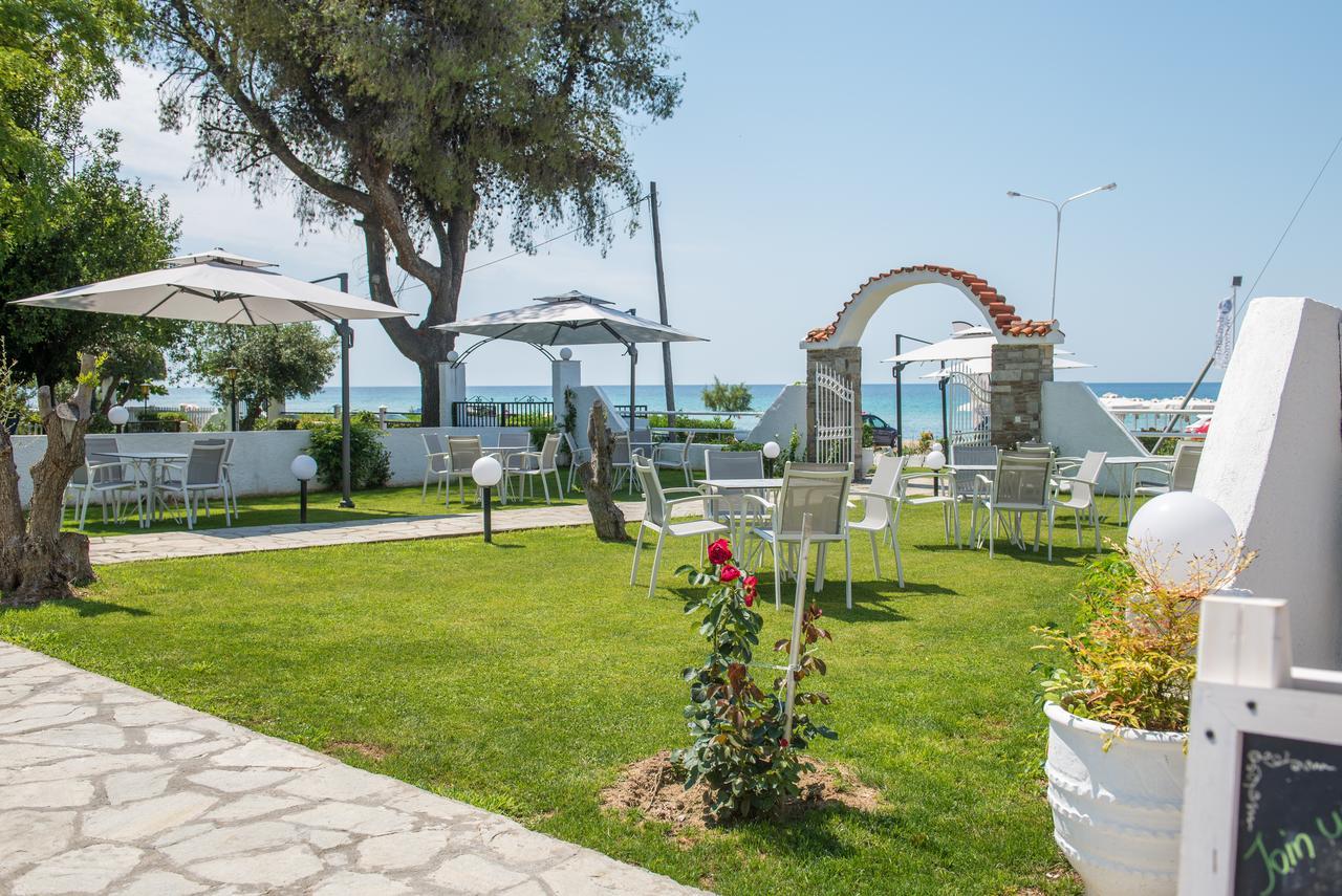 Georgalas Sun Beach Rooms Nea Kallikrateia Exterior photo
